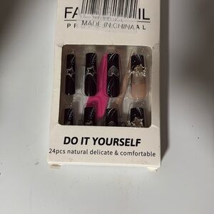 Black Star and Heart Nail Set